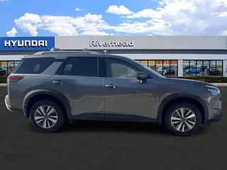 Nissan Pathfinder 2023 AWD SL 4dr SUV