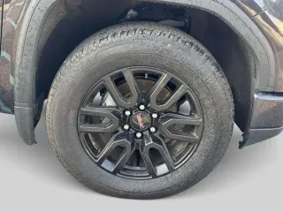 GMC Sierra 1500 2022 4x4 Elevation 4 puertas Crew Cab 5.8 pies SB