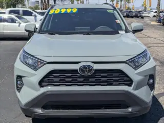 Toyota RAV4 2019 XLE 4dr SUV
