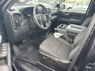 Chevrolet Silverado 1500 2022 4x2 Custom 4dr Crew Cab 5.8 ft. SB