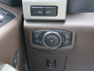 Ford F-150 2017 4x4 King Ranch 4dr SuperCrew 5.5 ft. SB