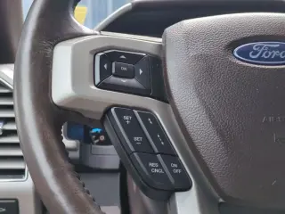Ford F-150 2017 4x4 King Ranch 4dr SuperCrew 5.5 ft. SB