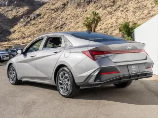 Hyundai ELANTRA 2024 SEL 4dr Sedán