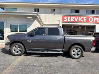 Ram 1500 2016 4x2 Big Horn 4dr Cabina Crew 5.5 ft. Camioneta Pickup