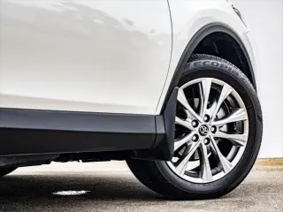 Toyota RAV4 Híbrida 2017 AWD Limited 4dr SUV