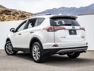Toyota RAV4 Híbrida 2017 AWD Limited 4dr SUV