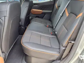 GMC Canyon 2023 4x4 AT4 4dr Crew Cab 5 ft. SB