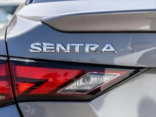 Nissan Sentra 2020 SV 4dr Sedán