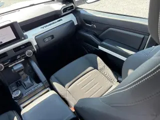 Toyota Tacoma 2024 4x4 SR5 4puertas Doble Cabina 5.0 ft SB