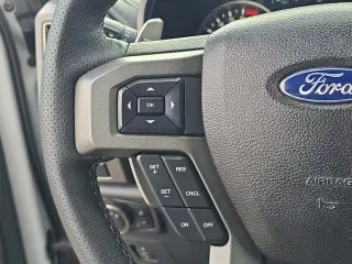 Ford F-150 2017 4x4 Raptor 4 puertas SuperCrew 5.5 pies. SB