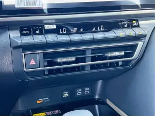Toyota Camry 2026 SE 4dr Sedan