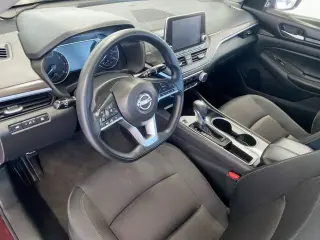 Nissan Altima 2024 2.5 SV 4dr Sedán