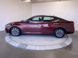 Nissan Altima 2024 2.5 SV 4dr Sedán
