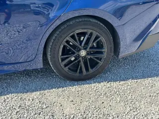 Toyota Camry 2025 SE sedán 4 puertas