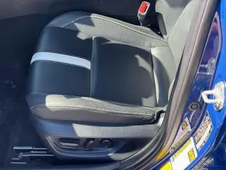 Toyota Camry 2025 SE sedán 4 puertas