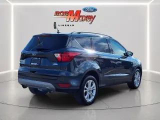 Ford Escape 2019 SEL 4dr SUV