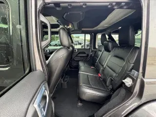 Jeep Wrangler Unlimited 2021 4x4 Sahara SUV de 4 puertas