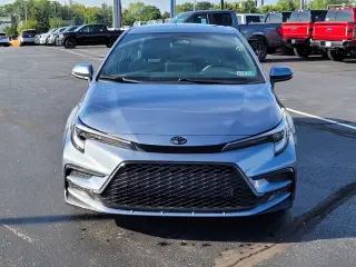 Toyota Corolla 2026 SE 4dr Sedán