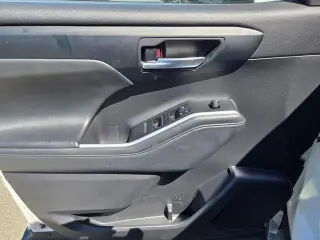 Toyota Highlander 2021 XLE 4 SUV
