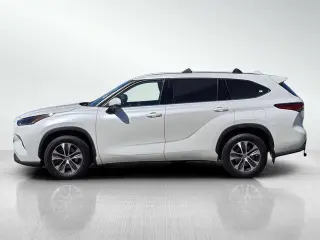 Toyota Highlander 2021 XLE 4 SUV