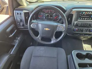 Chevrolet Silverado 1500 LD 2019 4x4 LT 4dr Cab Double con 6.5 pies de ancho SB