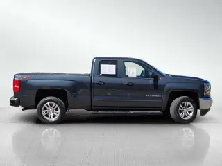 Chevrolet Silverado 1500 LD 2019 4x4 LT 4dr Cab Double con 6.5 pies de ancho SB