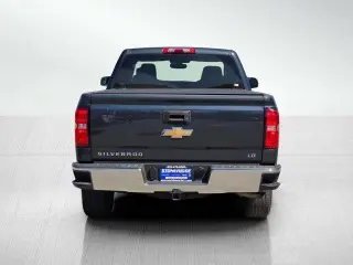 Chevrolet Silverado 1500 LD 2019 4x4 LT 4dr Cab Double con 6.5 pies de ancho SB