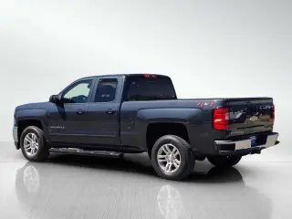 Chevrolet Silverado 1500 LD 2019 4x4 LT 4dr Cab Double con 6.5 pies de ancho SB