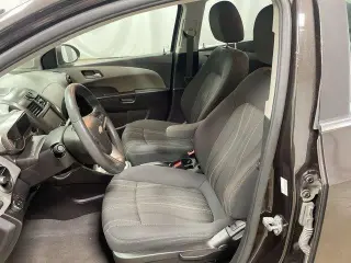 Chevrolet Sonic 2015 LT automático 4 puertas Sedán