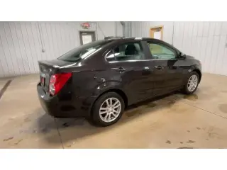 Chevrolet Sonic 2015 LT automático 4 puertas Sedán