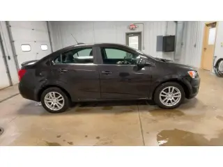 Chevrolet Sonic 2015 LT automático 4 puertas Sedán