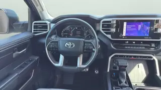 Toyota Tundra 2022 4x4 SR5 4 puertas CrewMax Cab Camioneta SB