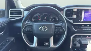 Toyota Tundra 2022 4x4 SR5 4 puertas CrewMax Cab Camioneta SB