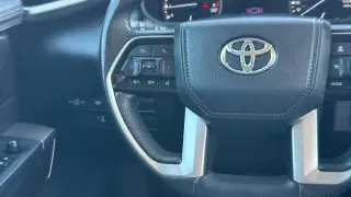 Toyota Tundra 2022 4x4 SR5 4 puertas CrewMax Cab Camioneta SB