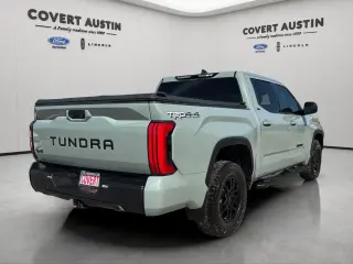 Toyota Tundra 2022 4x4 SR5 4 puertas CrewMax Cab Camioneta SB