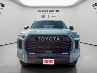 Toyota Tundra 2022 4x4 SR5 4 puertas CrewMax Cab Camioneta SB