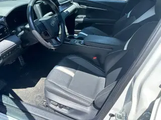 Toyota Camry 2025 SE 4dr Sedan