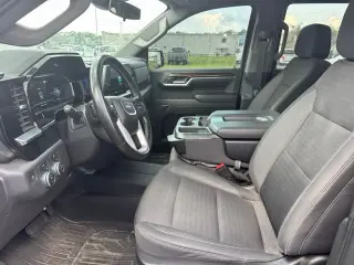 GMC Sierra 1500 2023 4x4 Elevation 4dr Crew Cab 5.8 ft. SB