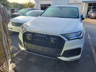 Audi Q7 2022 AWD quattro Premium Plus 55 TFSI SUV 4 puertas