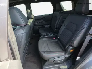 Nissan Pathfinder 2026 AWD Rock Creek SUV de 4 puertas