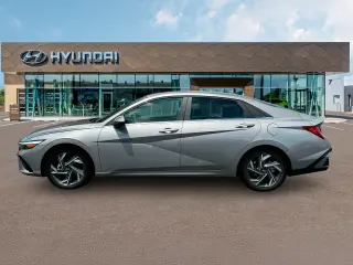 Hyundai ELANTRA 2025 Limited Sedán de 4 puertas