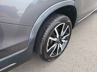 Honda Pilot 2021 AWD Touring SUV de 4 puertas con asientos tipo capitán en la segunda fila