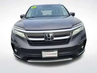 Honda Pilot 2021 AWD Touring SUV de 4 puertas con asientos tipo capitán en la segunda fila