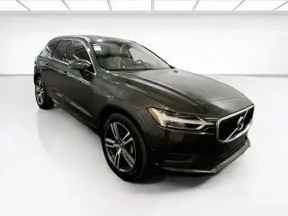 Volvo XC60 2018 AWD T5 Momentum SUV de 4 puertas
