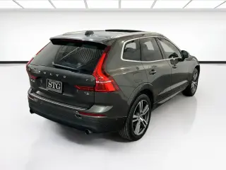 Volvo XC60 2018 AWD T5 Momentum SUV de 4 puertas
