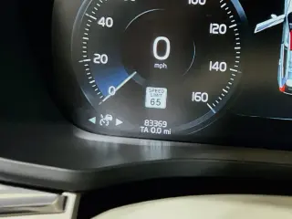 Volvo XC60 2018 AWD T5 Momentum SUV de 4 puertas