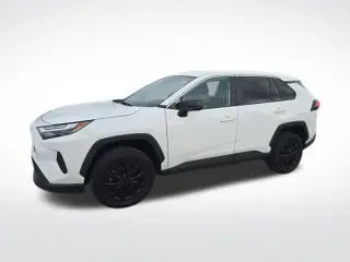 Toyota RAV4 2024 LE SUV de 4 puertas