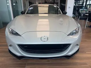 Mazda MX-5 Miata RF 2023 Club Descapotable 2 puertas