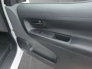 Nissan NV200 2021 SV Mini-Van de carga de 4 puertas