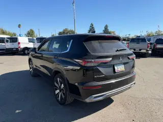 Mitsubishi Outlander 2025 SE SUV de 4 puertas